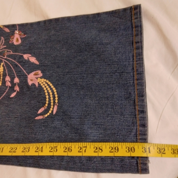 Embroidered Jeans Size 24 By Two Girls Dancing sequins beads floral CUTE! - Picture 6 of 9